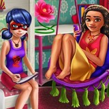 Подружки Моаны в Колледже